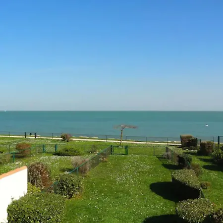 Maison Latitude Casa de Férias *